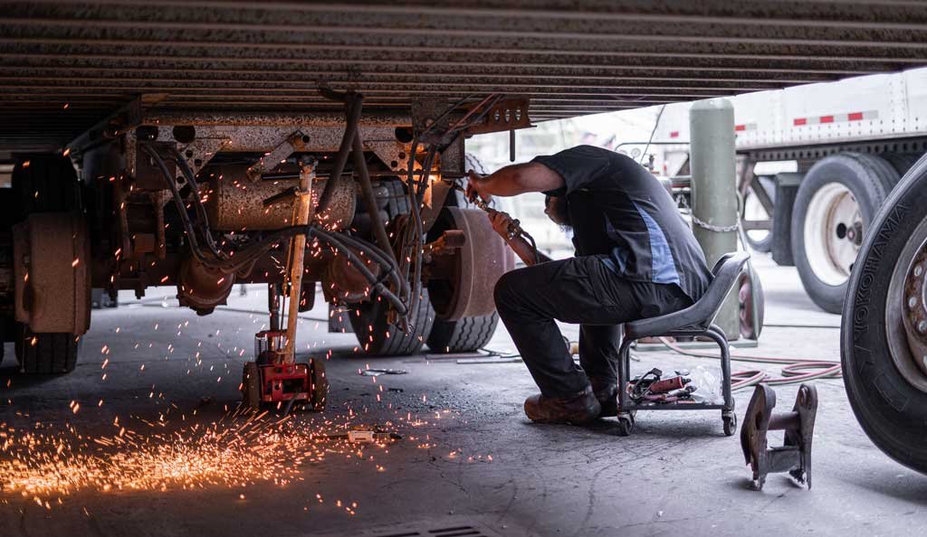 Semi trailer inspection